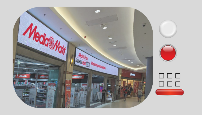 Tienda Media Markt en un centro comercial de Budapest