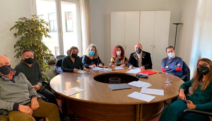 Foto de la mesa negociadora del Convenio Comercio Piel de la Comunidad de Madrid