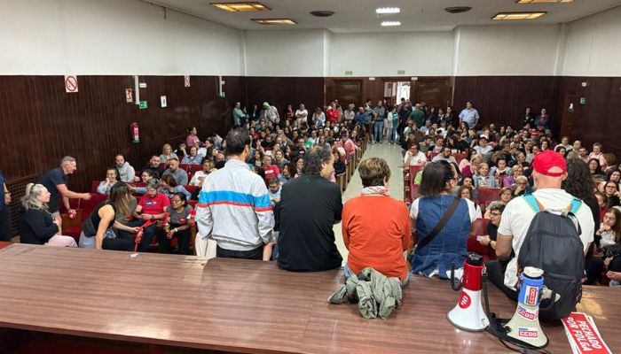 Huelga Comercio Alimentación Ourense 700