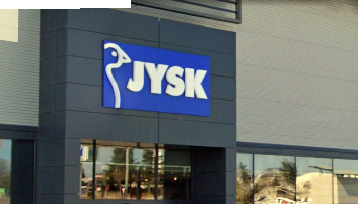 fachada de la tienda de muebles JYSK
