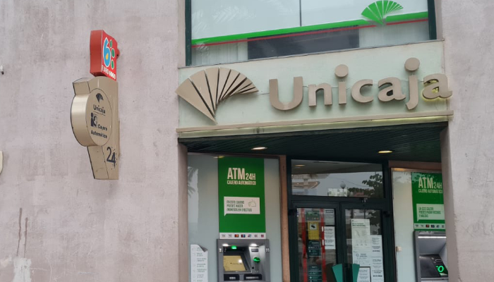 Oficina de Unicaja banco en Cádiz Andalucía