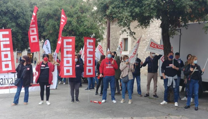 Conventrción huelga ERE en Caixabank