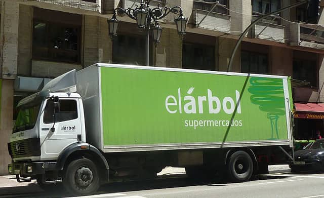 Camión supermercados el Arbol 