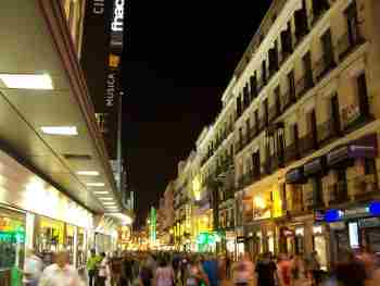 Horarios comerciales en Madrid Calle Preciados