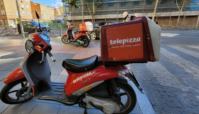 Moto reparto a domicilio telepizza