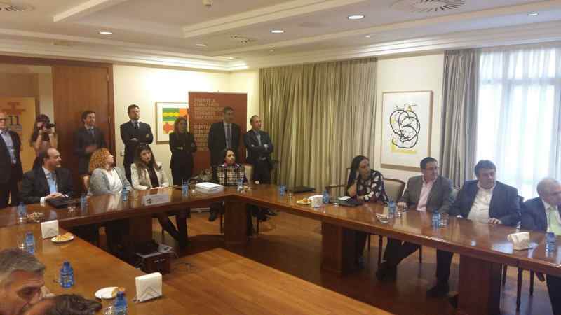 firma convenio seguors reaseguors y mutuas firma convenio seguors reaseguors y mutuas
