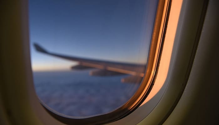 Ventana de viaje en avin